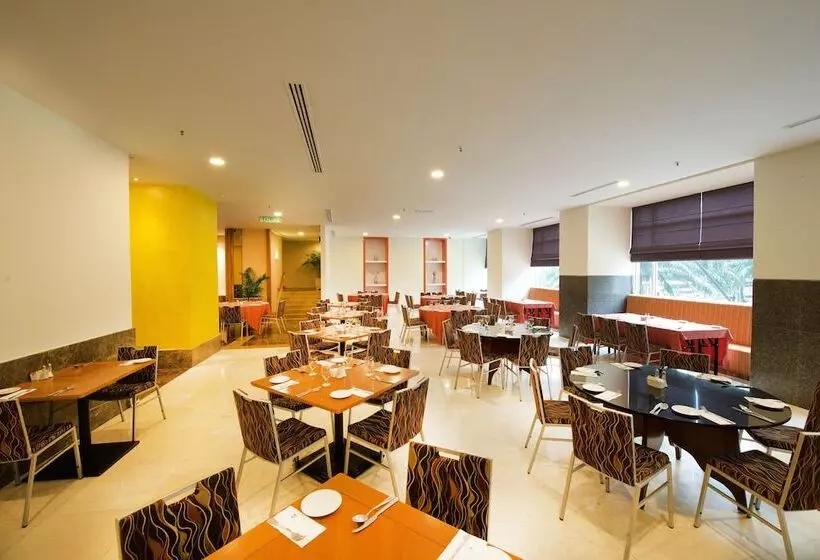 هتل Royal Kuala Lumpur