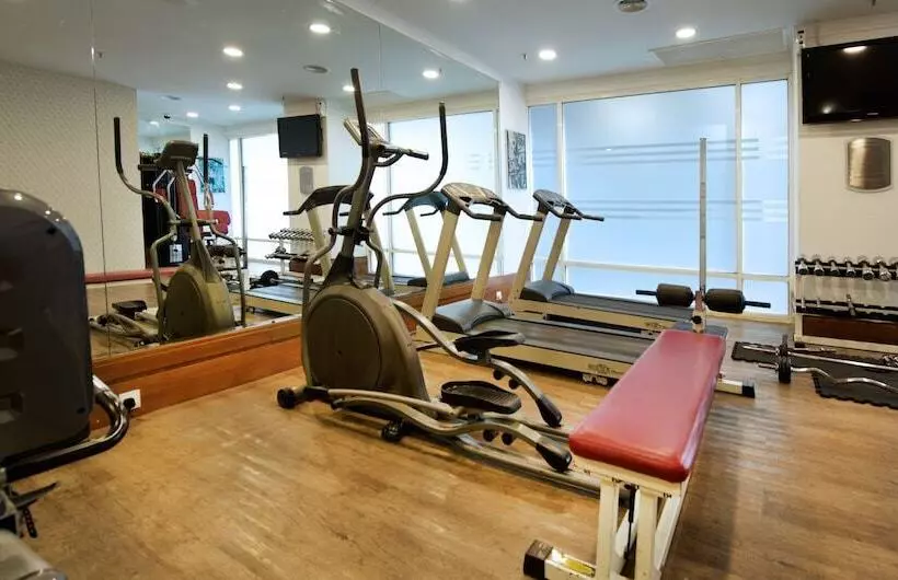 هتل Royal Kuala Lumpur