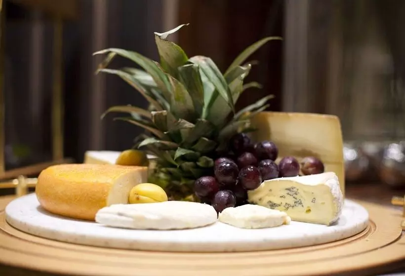 Sorat Insel Hotel Regensburg