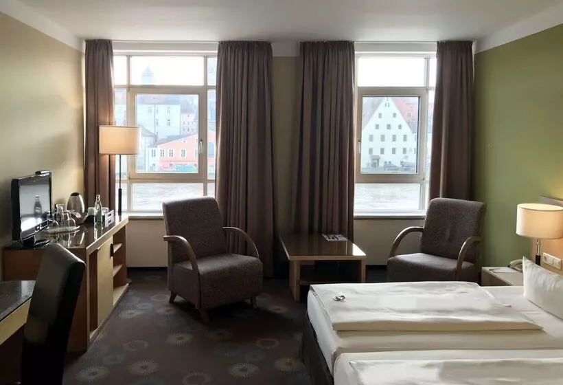 Sorat Insel Hotel Regensburg