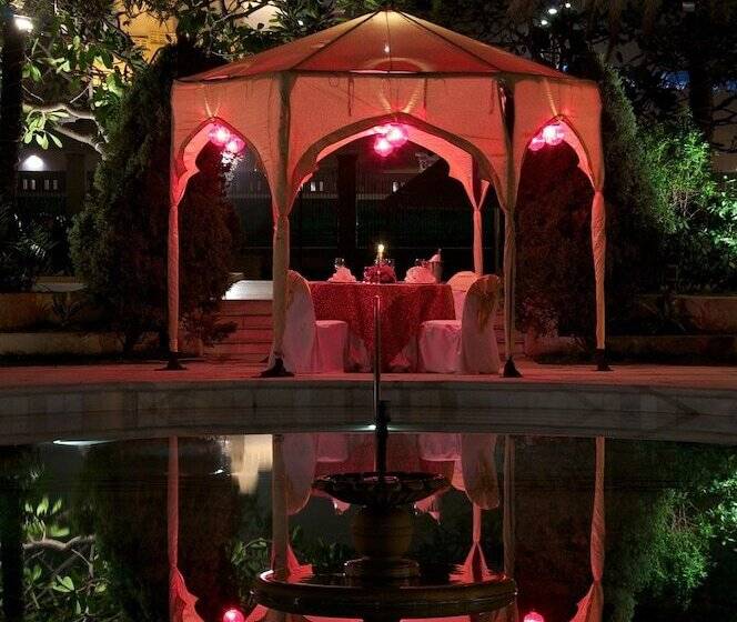 هتل Taj Mahal, Lucknow