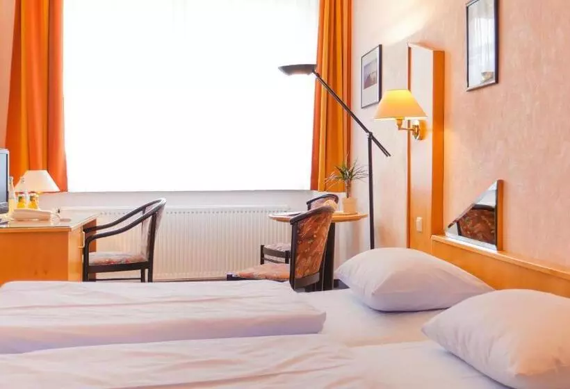 בית מלון כפרי Villa Subklew