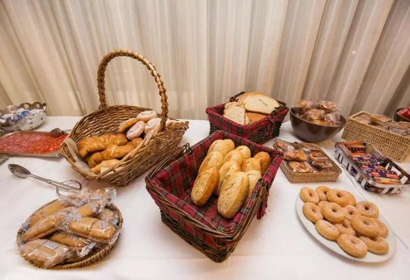 ホテル YOMO Imperial