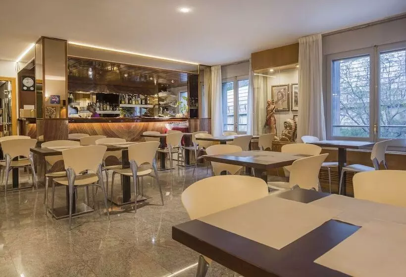 ホテル YOMO Imperial