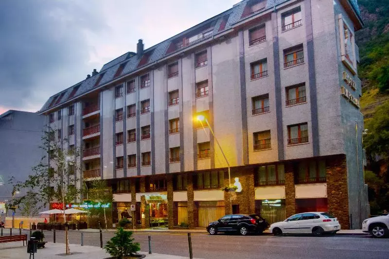 ホテル YOMO Imperial