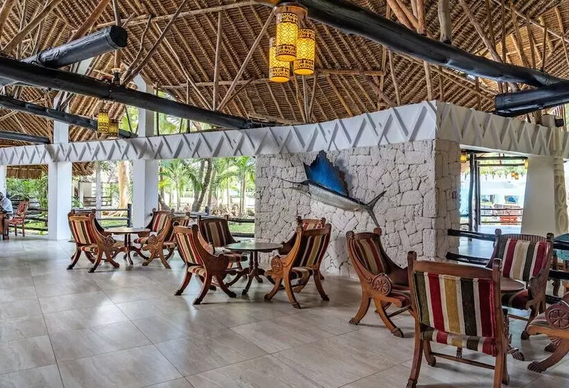 Southern Palms Beach Resort