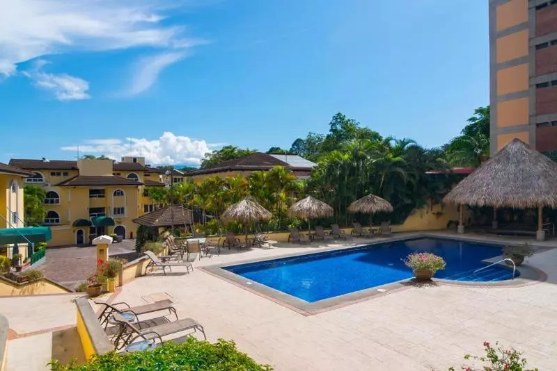 Apartotel & Suites Villas Del Rio