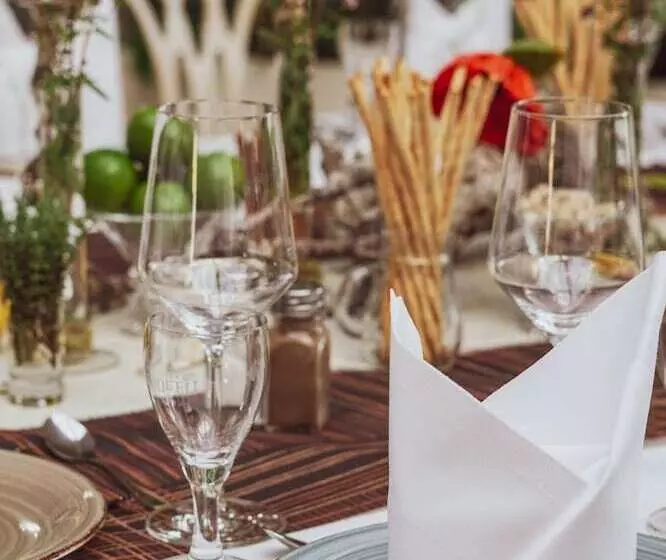 Atrium Hotel Amadeus