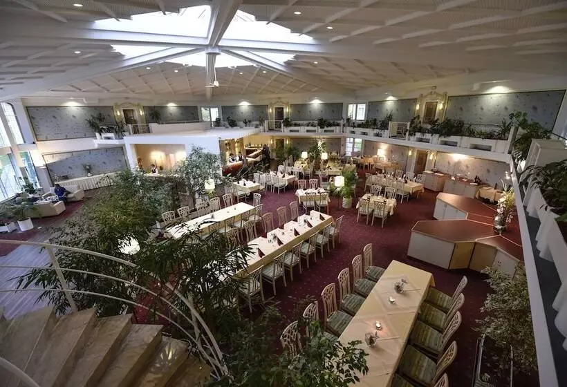 Atrium Hotel Amadeus