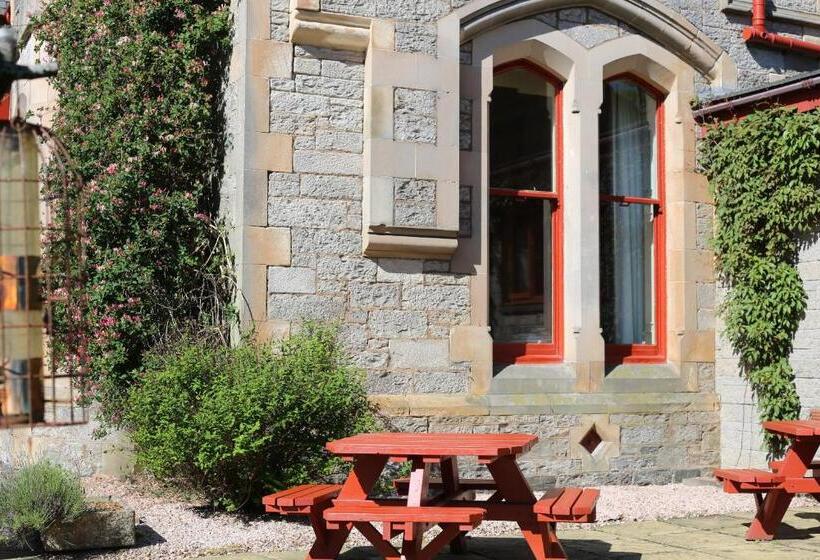 هتل Pitlochry Dundarach