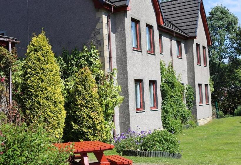هتل Pitlochry Dundarach