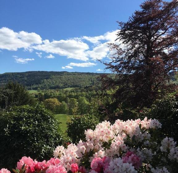 هتل Pitlochry Dundarach