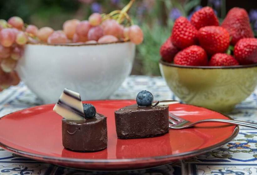 هتل Monastery Garden Prague