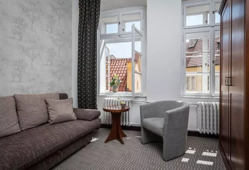 هتل Monastery Garden Prague