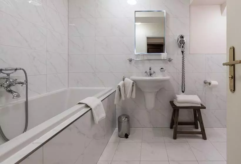 هتل Monastery Garden Prague