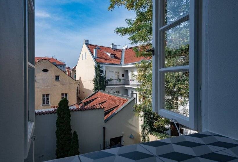 هتل Monastery Garden Prague