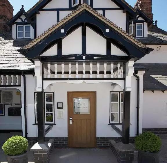 Отель Donington Park Farmhouse