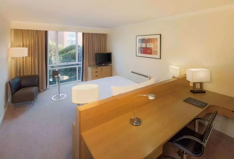 ホテル Hilton Northampton