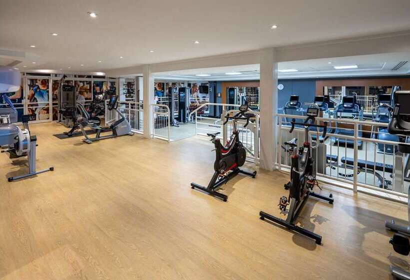 ホテル Hilton Northampton