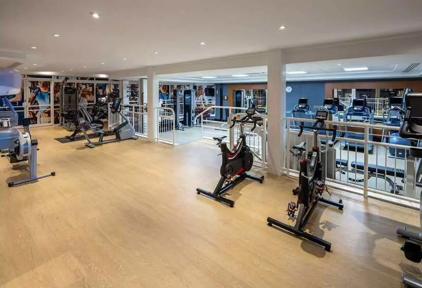 ホテル Hilton Northampton