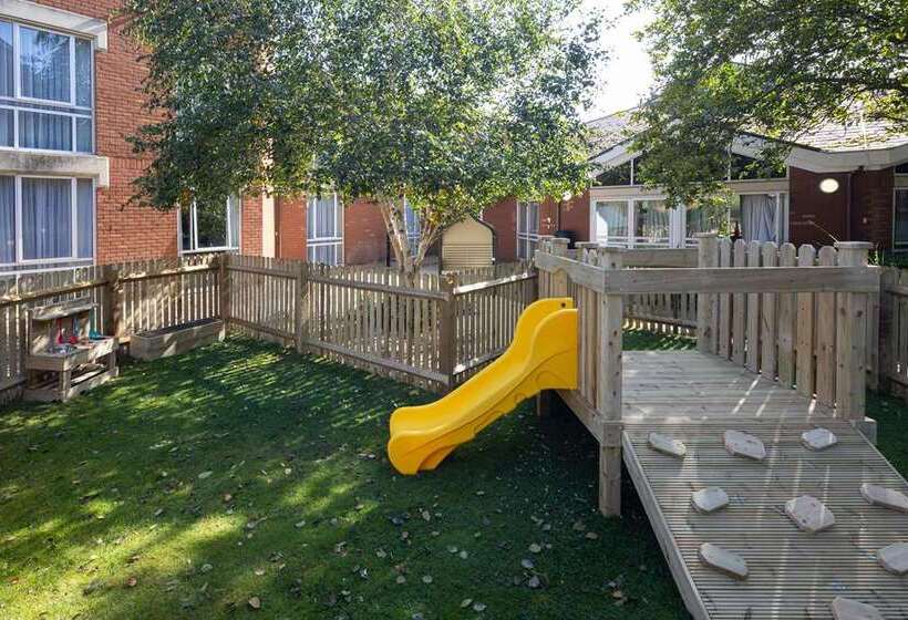 ホテル Hilton Northampton