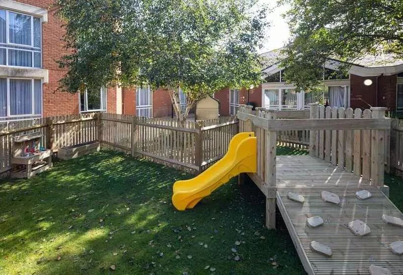 ホテル Hilton Northampton