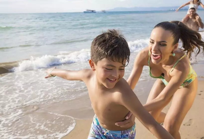 בית מלון כפרי Los Arcos Suites