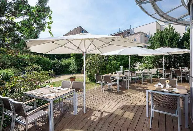 Отель NH Potsdam