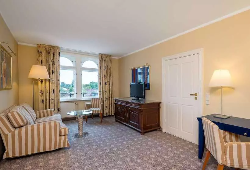 Отель NH Potsdam