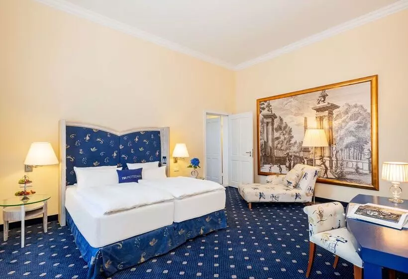 Отель NH Potsdam