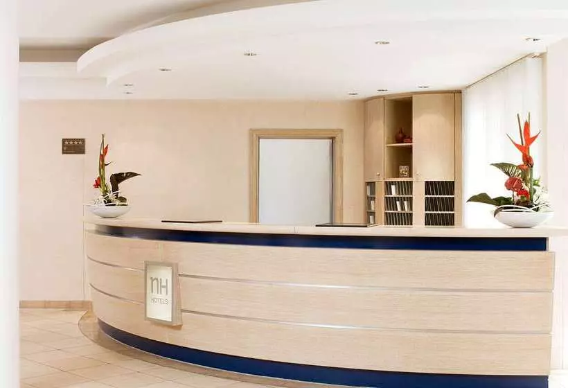 Отель NH Potsdam