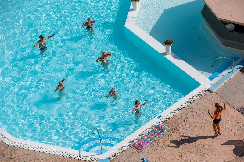 هتل Olympos Beach