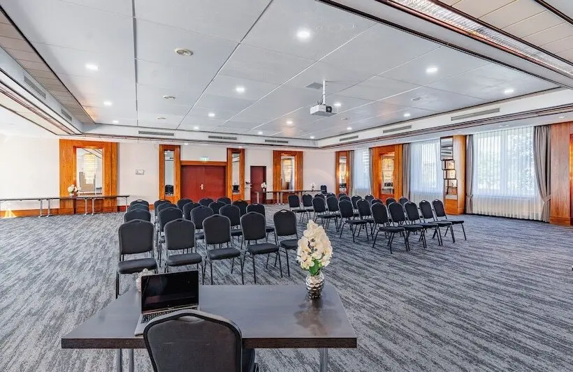 Hotelli Plaza Premium Darmstadt