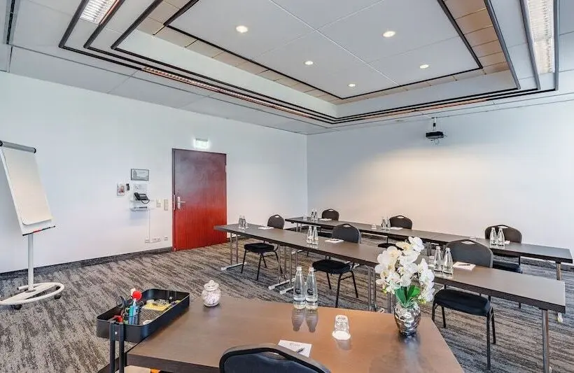 Hotelli Plaza Premium Darmstadt