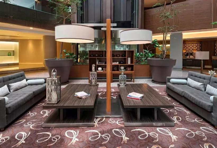 ホテル Sheraton Mexico City Santa Fe
