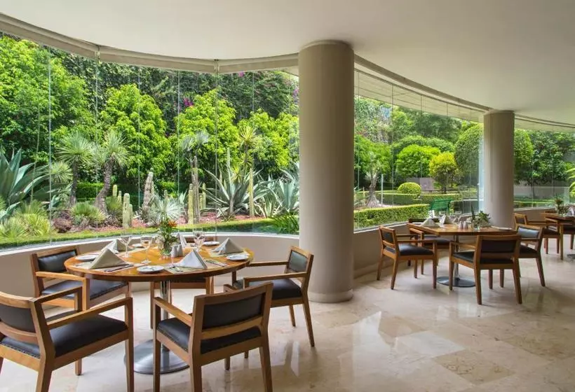 ホテル Sheraton Mexico City Santa Fe