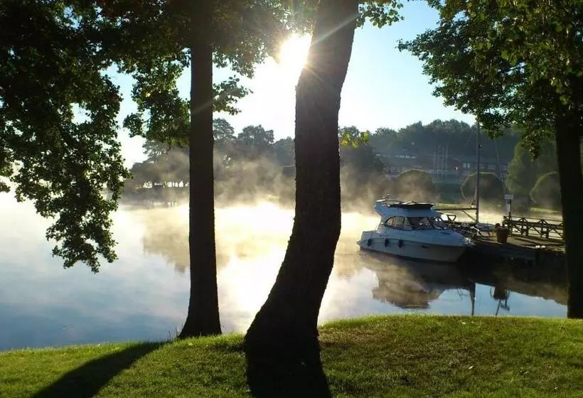 Отель Skytteholm