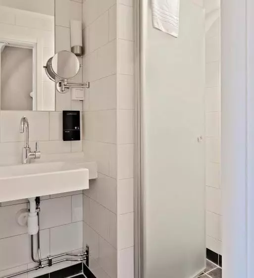 Отель Skytteholm