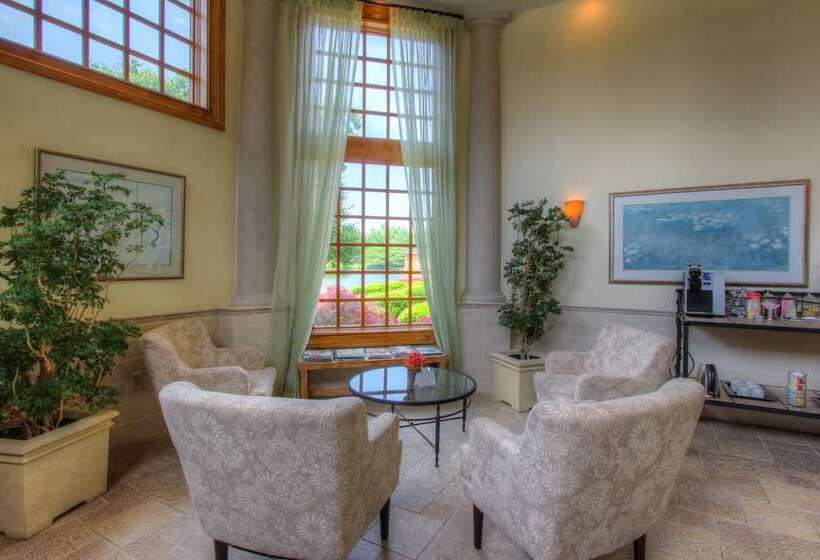 Hotel The Founders Inn And Spa Tapestry Collection By Hilton
