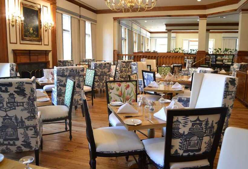 Hotel The Founders Inn And Spa Tapestry Collection By Hilton