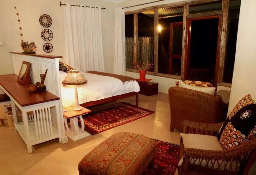 هتل The Hide Safari Camp