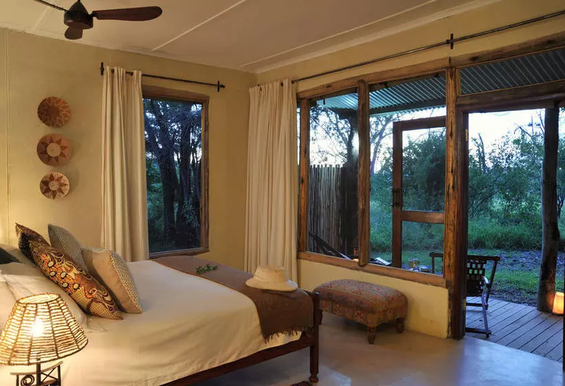 هتل The Hide Safari Camp