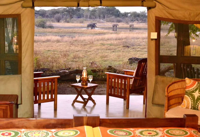 هتل The Hide Safari Camp