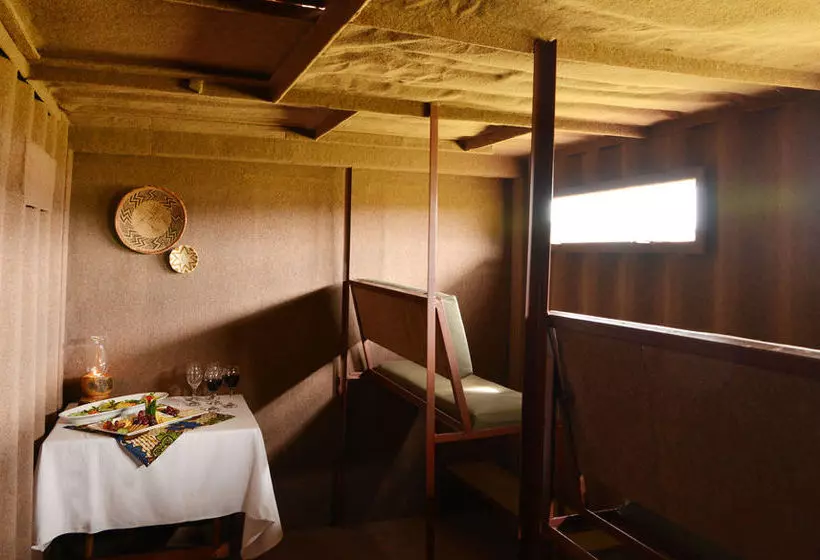 هتل The Hide Safari Camp