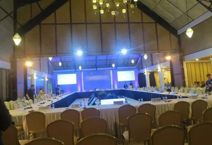 Resort Paradise Garden Hotel And Convention Center Boracay Powered By Aston