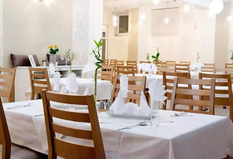 בית מלון כפרי Cieplice Medi & Spa