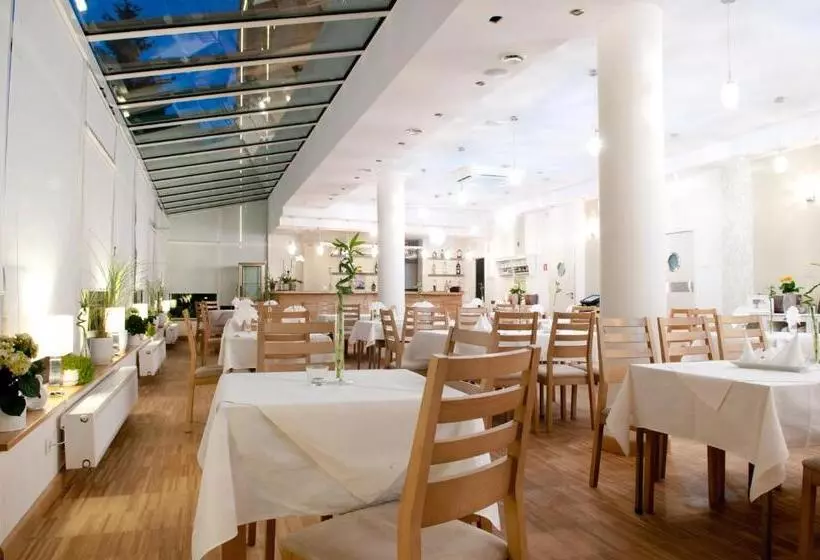 בית מלון כפרי Cieplice Medi & Spa