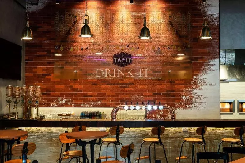 هتل Crowne Plaza Bangkok Parque Lumpini