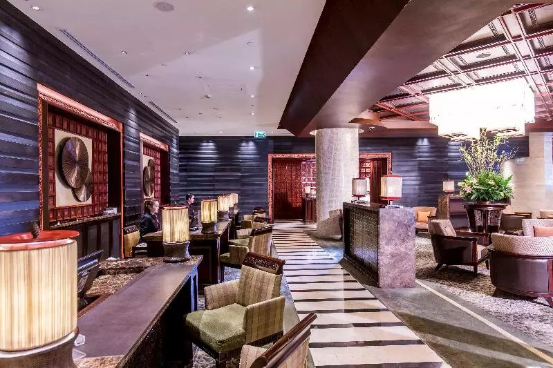 هتل Crowne Plaza Bangkok Parque Lumpini