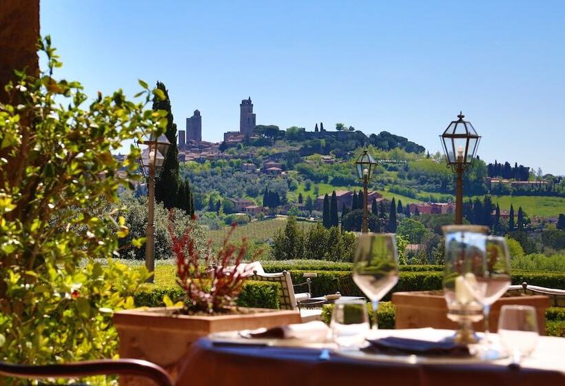 호텔 La Collegiata